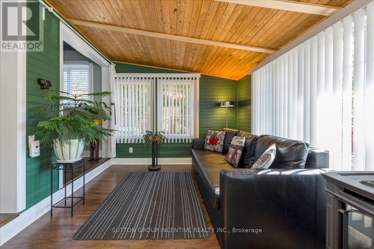 1169 North Kahshe Lake Road, Gravenhurst (Morrison), Ontario  P0E 1G0 - Photo 22 - X12442127