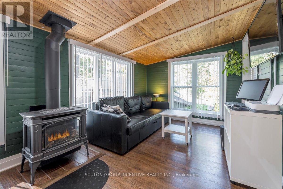 1169 North Kahshe Lake Road, Gravenhurst (Morrison), Ontario  P0E 1G0 - Photo 25 - X12442127