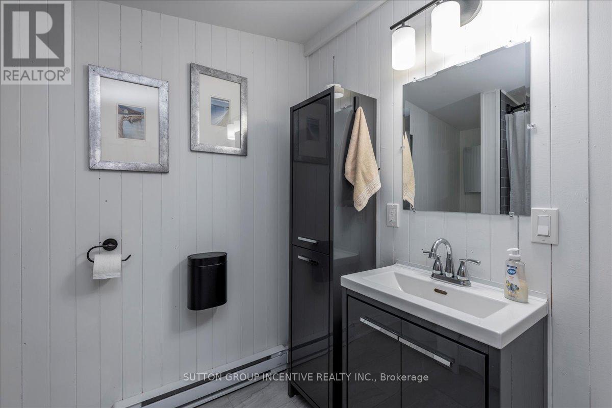 1169 North Kahshe Lake Road, Gravenhurst (Morrison), Ontario  P0E 1G0 - Photo 33 - X12442127