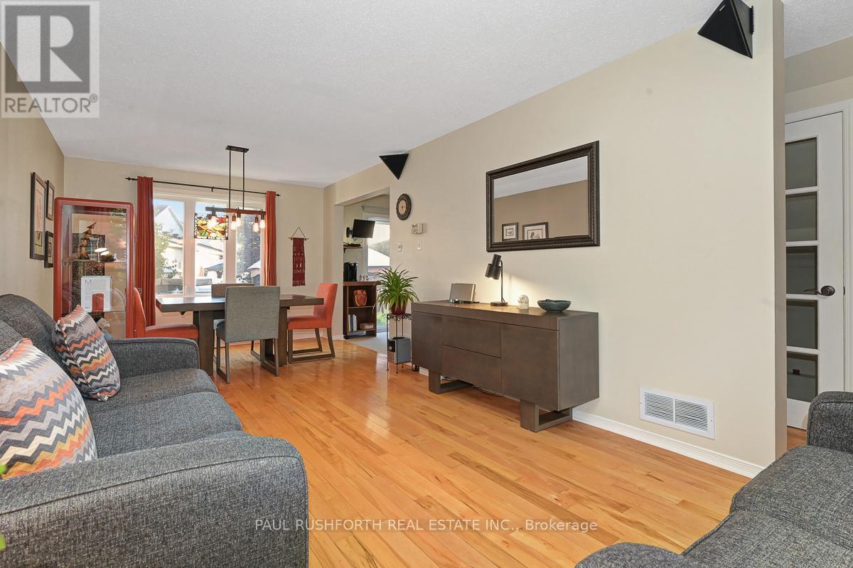 1853 Sunland Drive S, Ottawa, Ontario  K4A 3S8 - Photo 5 - X12365966