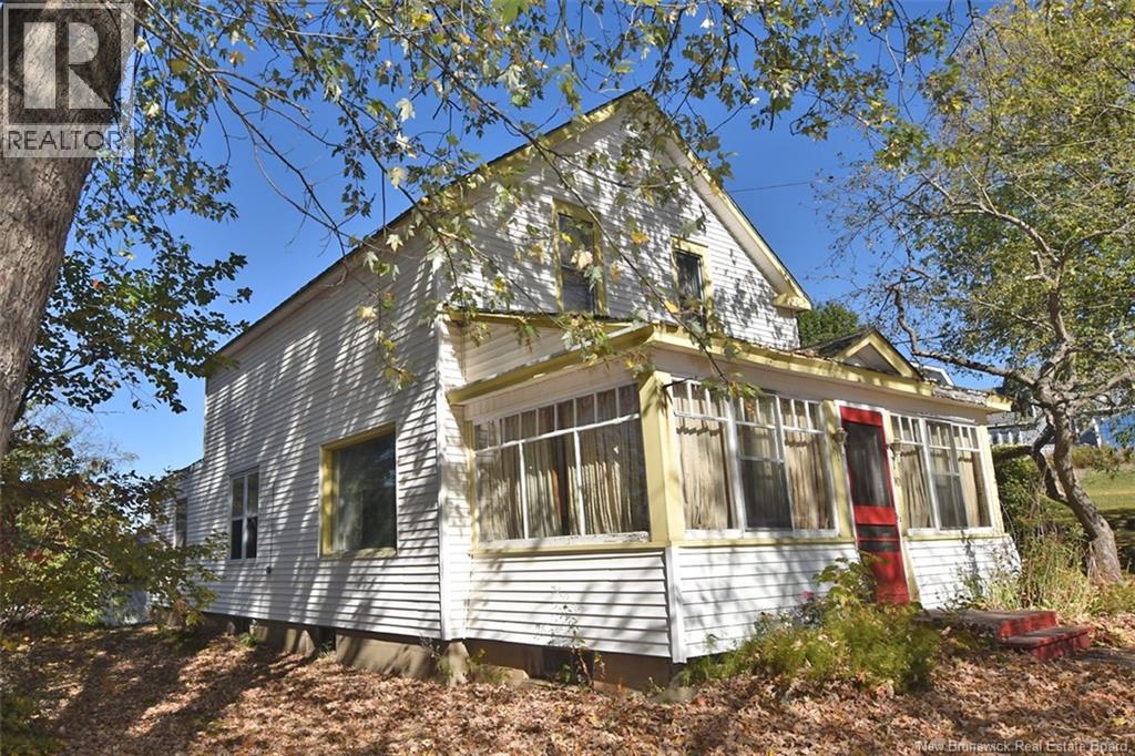 90 Kilburn Street, Fredericton, New Brunswick  E3A 1W7 - Photo 1 - NB127842