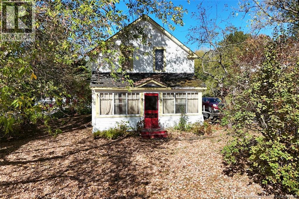 90 Kilburn Street, Fredericton, New Brunswick  E3A 1W7 - Photo 3 - NB127842