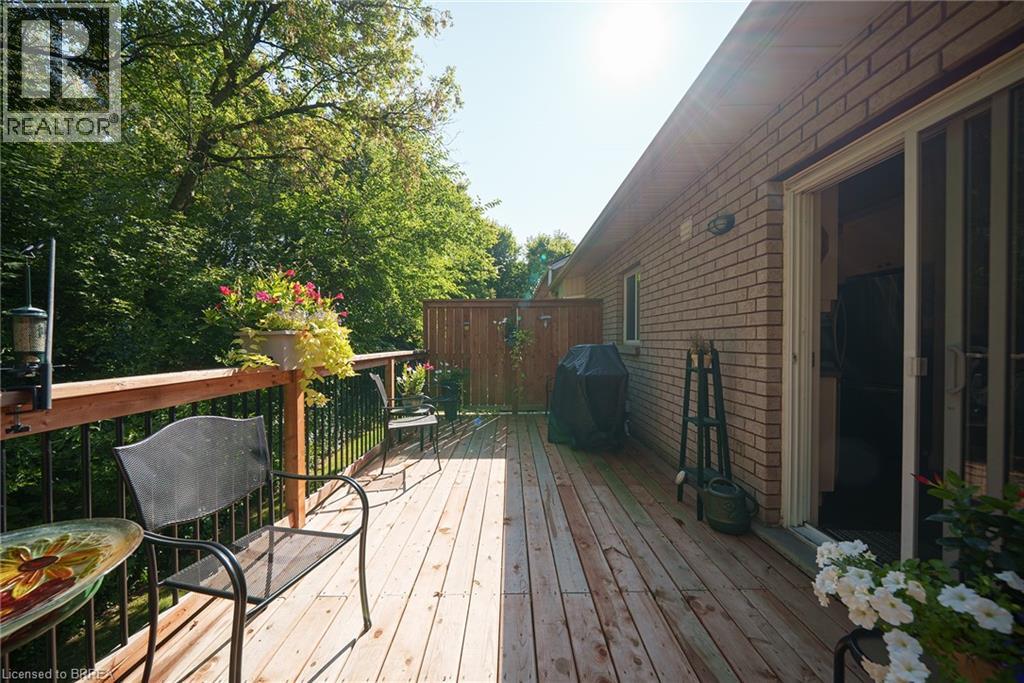 24 Hardy Road Unit# 8, Brantford, Ontario  N3T 5K6 - Photo 11 - 40775954