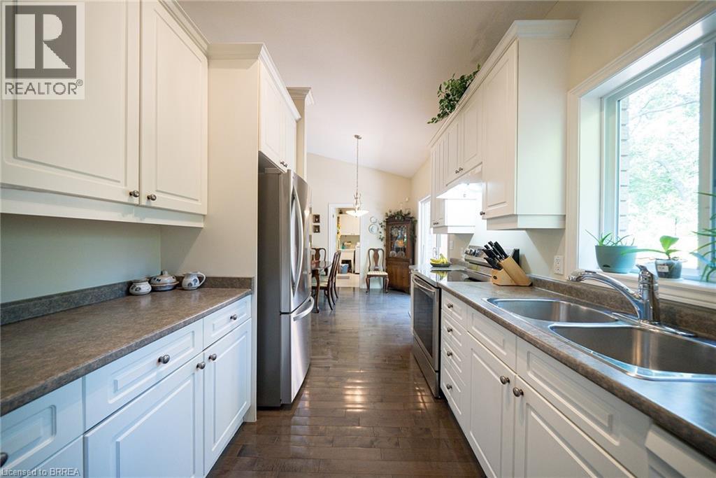 24 Hardy Road Unit# 8, Brantford, Ontario  N3T 5K6 - Photo 14 - 40775954