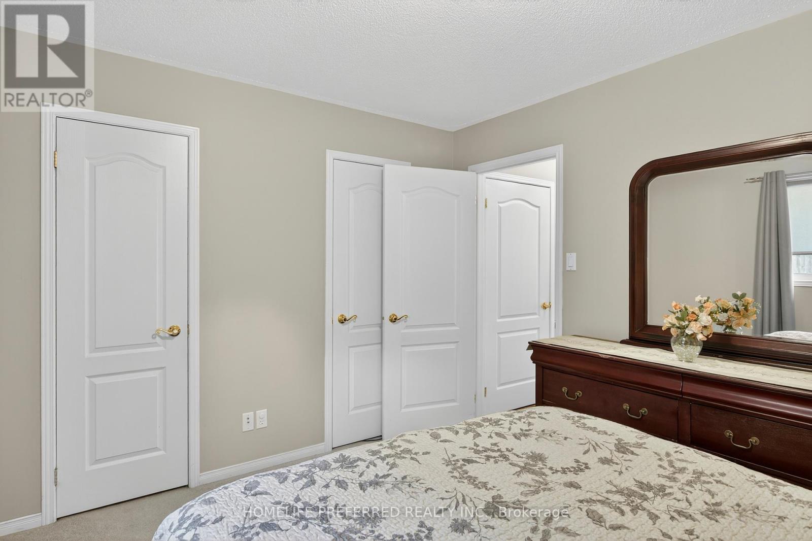 955 Ralphson Crescent, Peterborough (Otonabee Ward 1), Ontario  K9J 8R5 - Photo 23 - X12408495