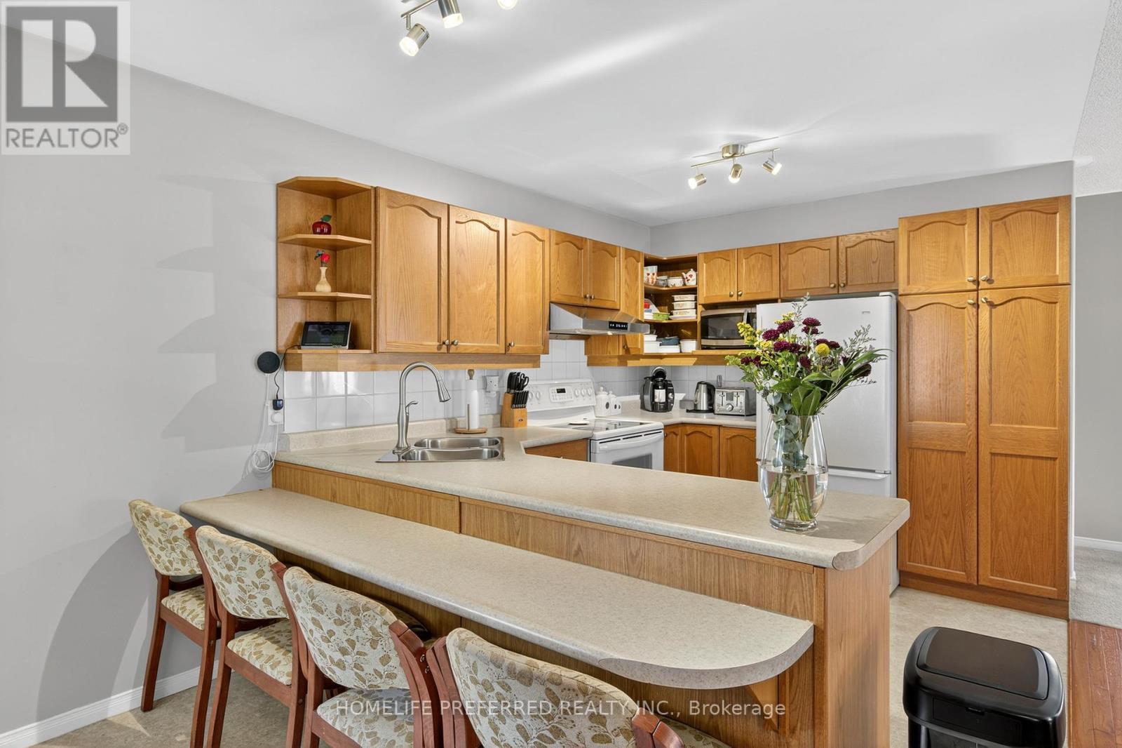 955 Ralphson Crescent, Peterborough (Otonabee Ward 1), Ontario  K9J 8R5 - Photo 13 - X12408495