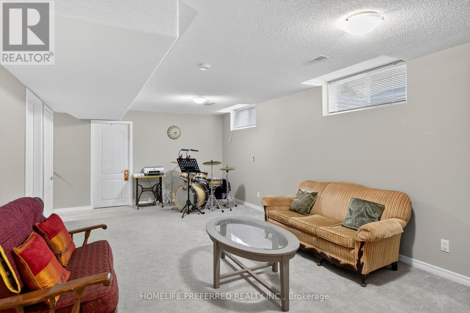 955 Ralphson Crescent, Peterborough (Otonabee Ward 1), Ontario  K9J 8R5 - Photo 30 - X12408495