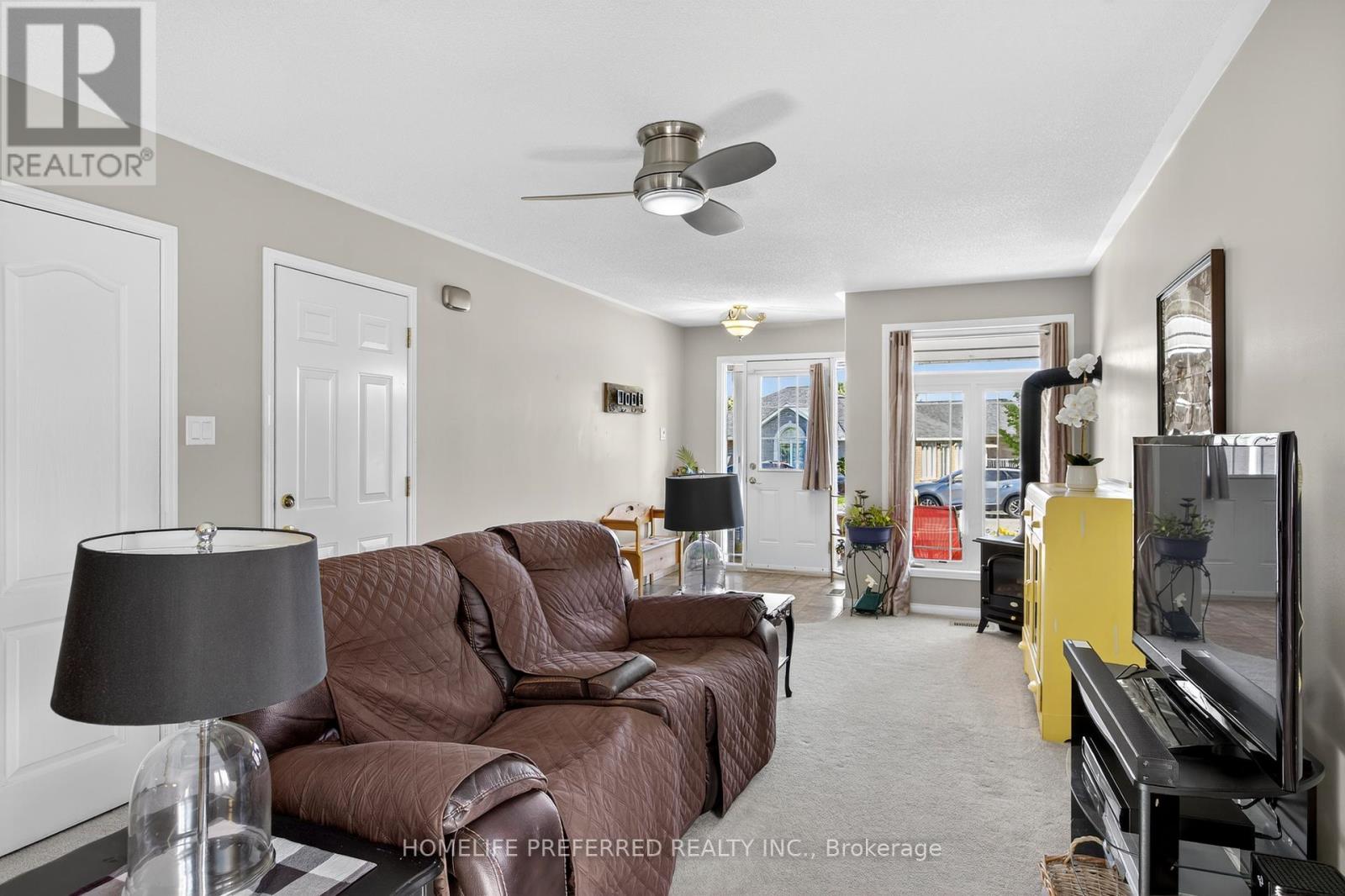 955 Ralphson Crescent, Peterborough (Otonabee Ward 1), Ontario  K9J 8R5 - Photo 7 - X12408495