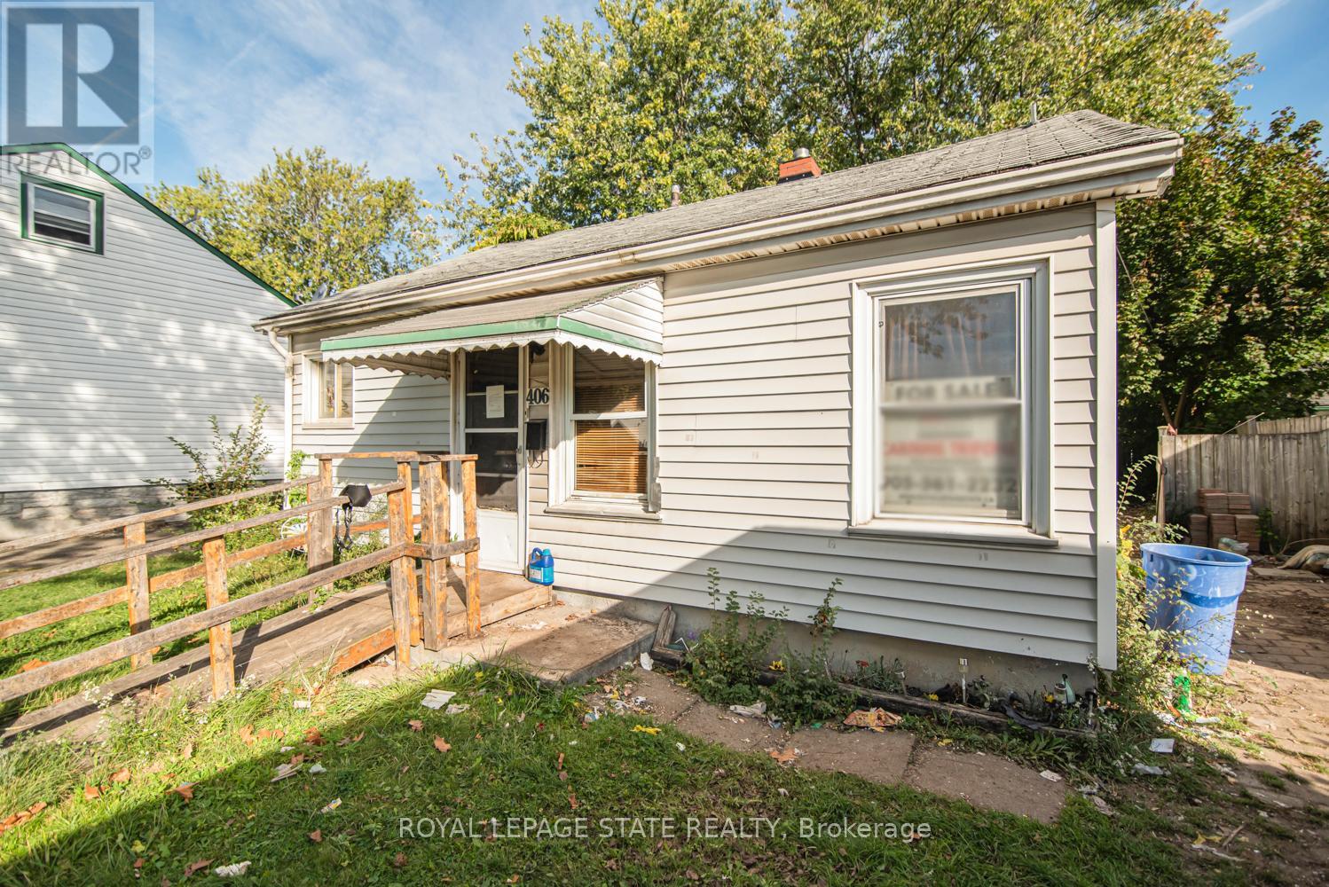 406 Hennepin Avenue, Welland (Lincoln/crowland), Ontario  L3B 4T5 - Photo 3 - X12441288