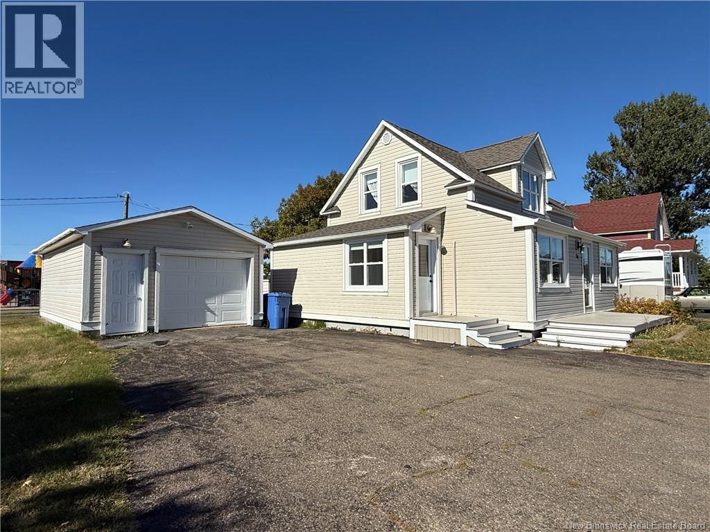 24 Rue Des Saules, Lamèque, New Brunswick  E8T 1G8 - Photo 4 - NB127644