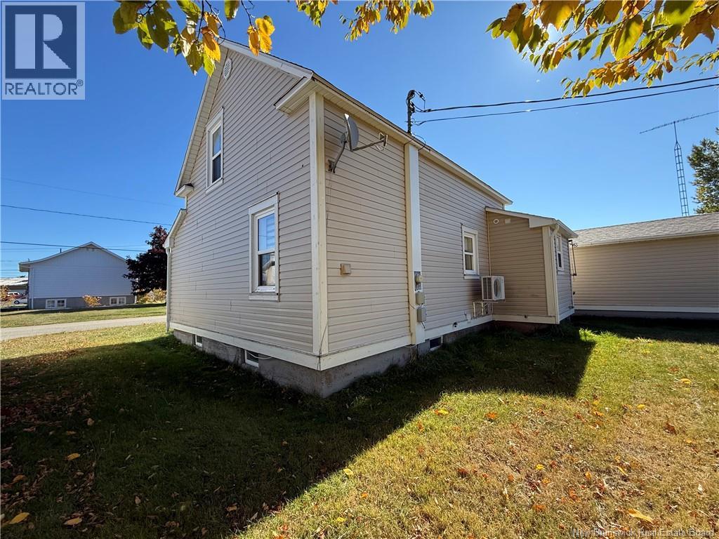 24 Rue Des Saules, Lamèque, New Brunswick  E8T 1G8 - Photo 5 - NB127644