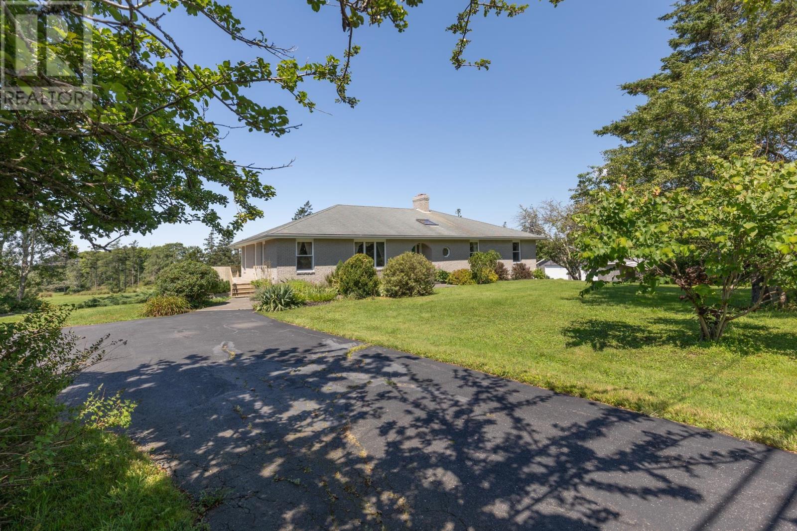 89 Lake George Road, South Ohio, Nova Scotia