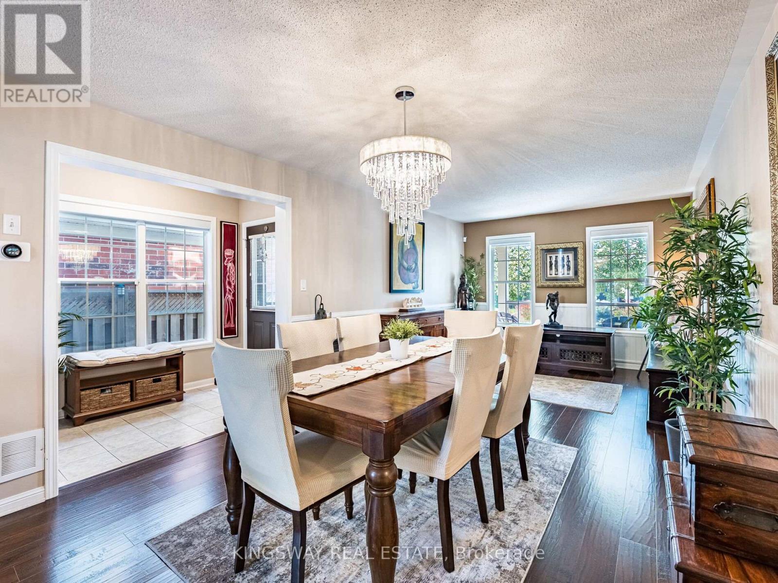 539 Caverhill Crescent, Milton (Cl Clarke), Ontario  L9T 5K4 - Photo 8 - W12442171