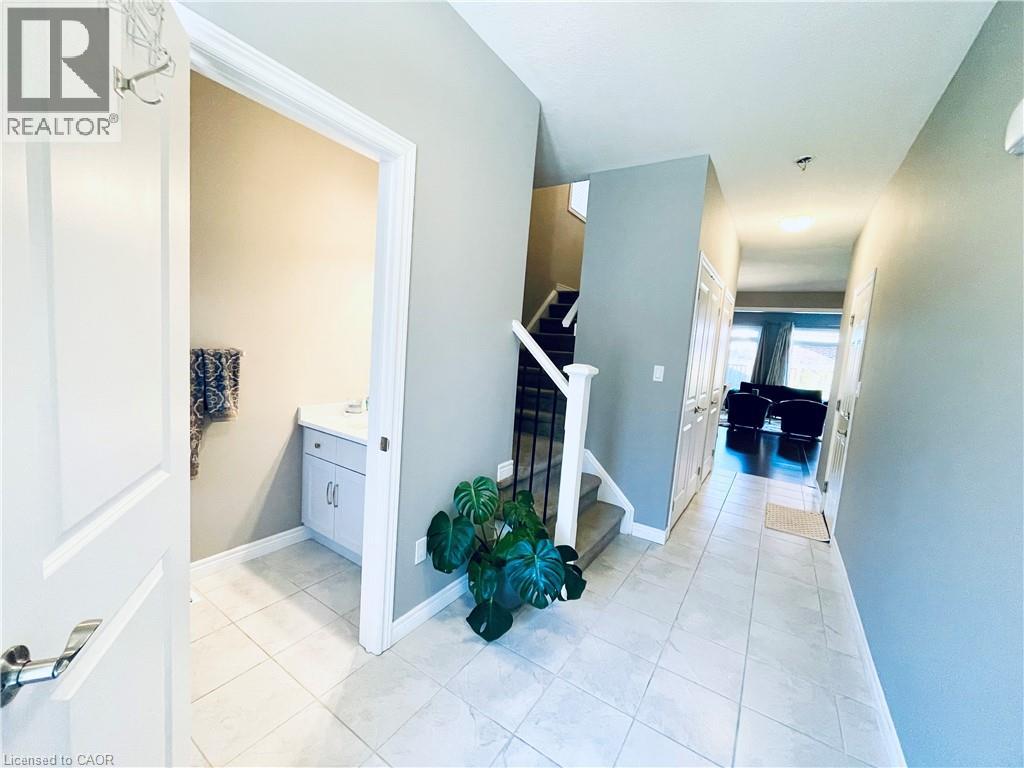 76 Elmbank Trail, Kitchener, Ontario  N2R 0H1 - Photo 2 - 40775454