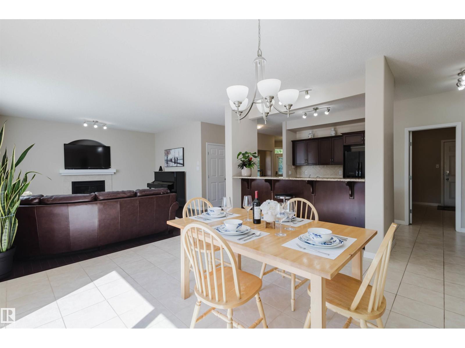 6731 Speaker Pl Nw, Edmonton, Alberta  T6R 0N9 - Photo 17 - E4460606