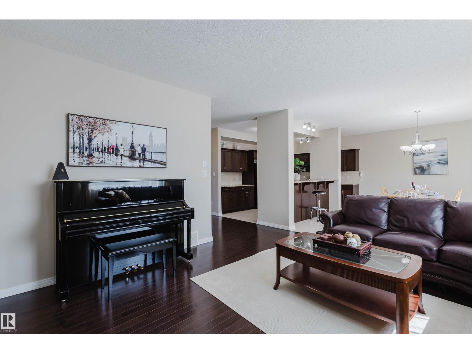 6731 Speaker Pl Nw, Edmonton, Alberta  T6R 0N9 - Photo 8 - E4460606