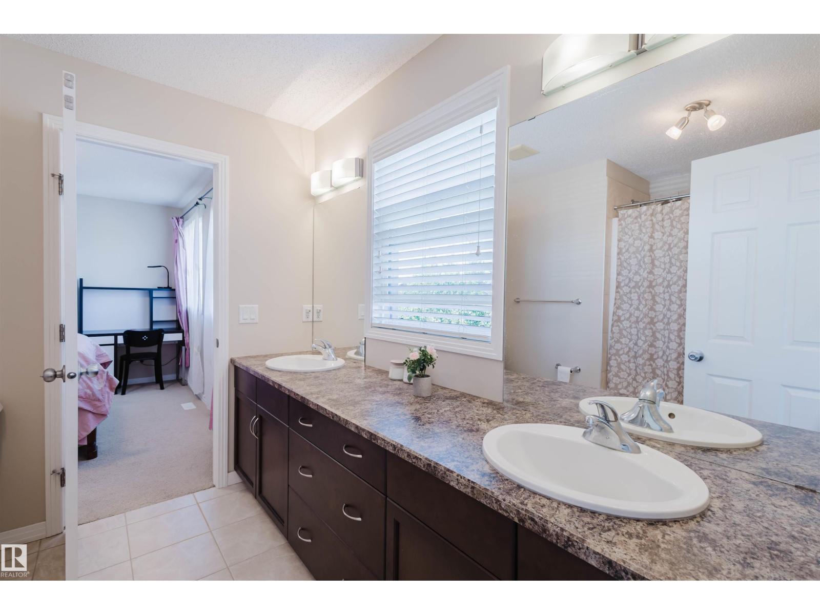 6731 Speaker Pl Nw, Edmonton, Alberta  T6R 0N9 - Photo 35 - E4460606