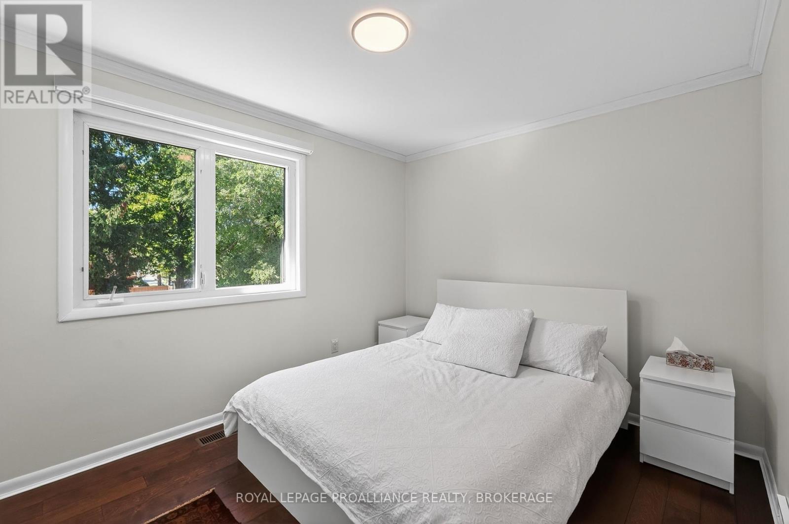 202 Alwington Place, Kingston, Ontario  K7L 4P8 - Photo 20 - X12442212