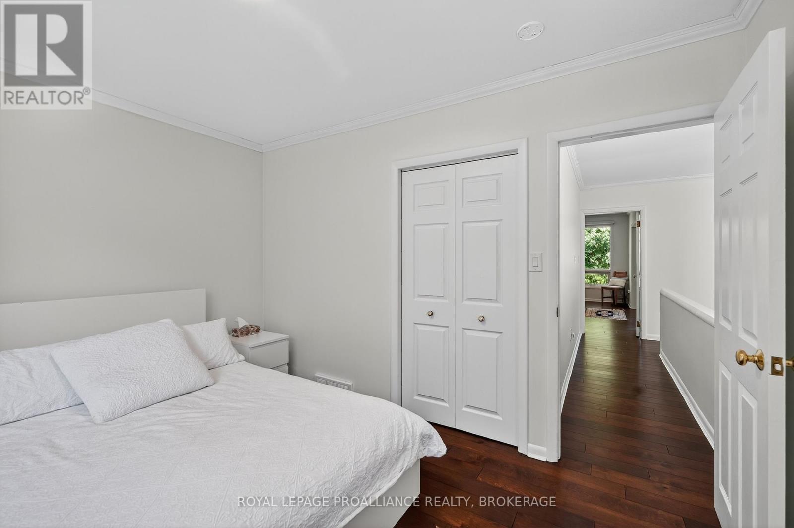 202 Alwington Place, Kingston, Ontario  K7L 4P8 - Photo 21 - X12442212