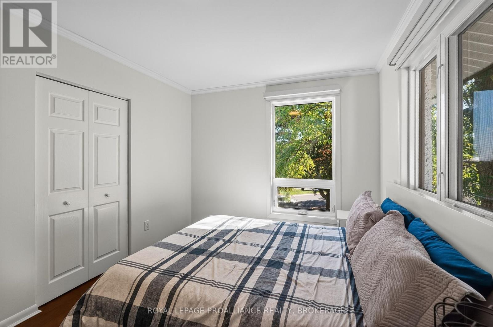 202 Alwington Place, Kingston, Ontario  K7L 4P8 - Photo 30 - X12442212