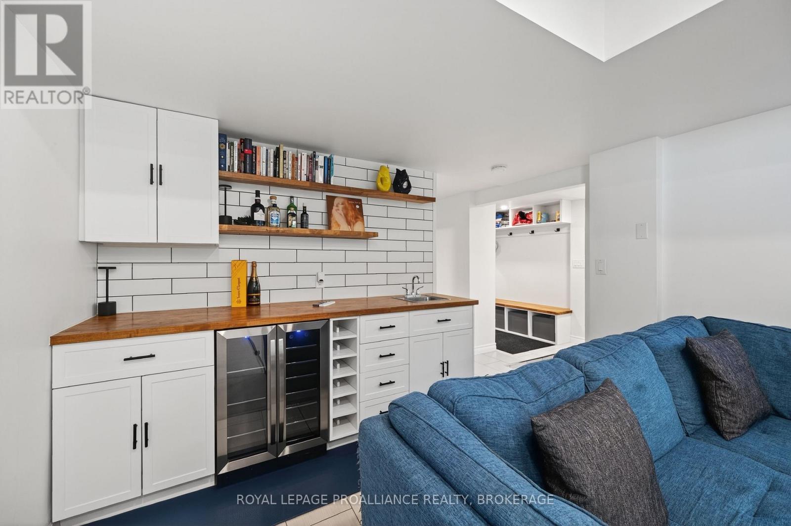 202 Alwington Place, Kingston, Ontario  K7L 4P8 - Photo 41 - X12442212