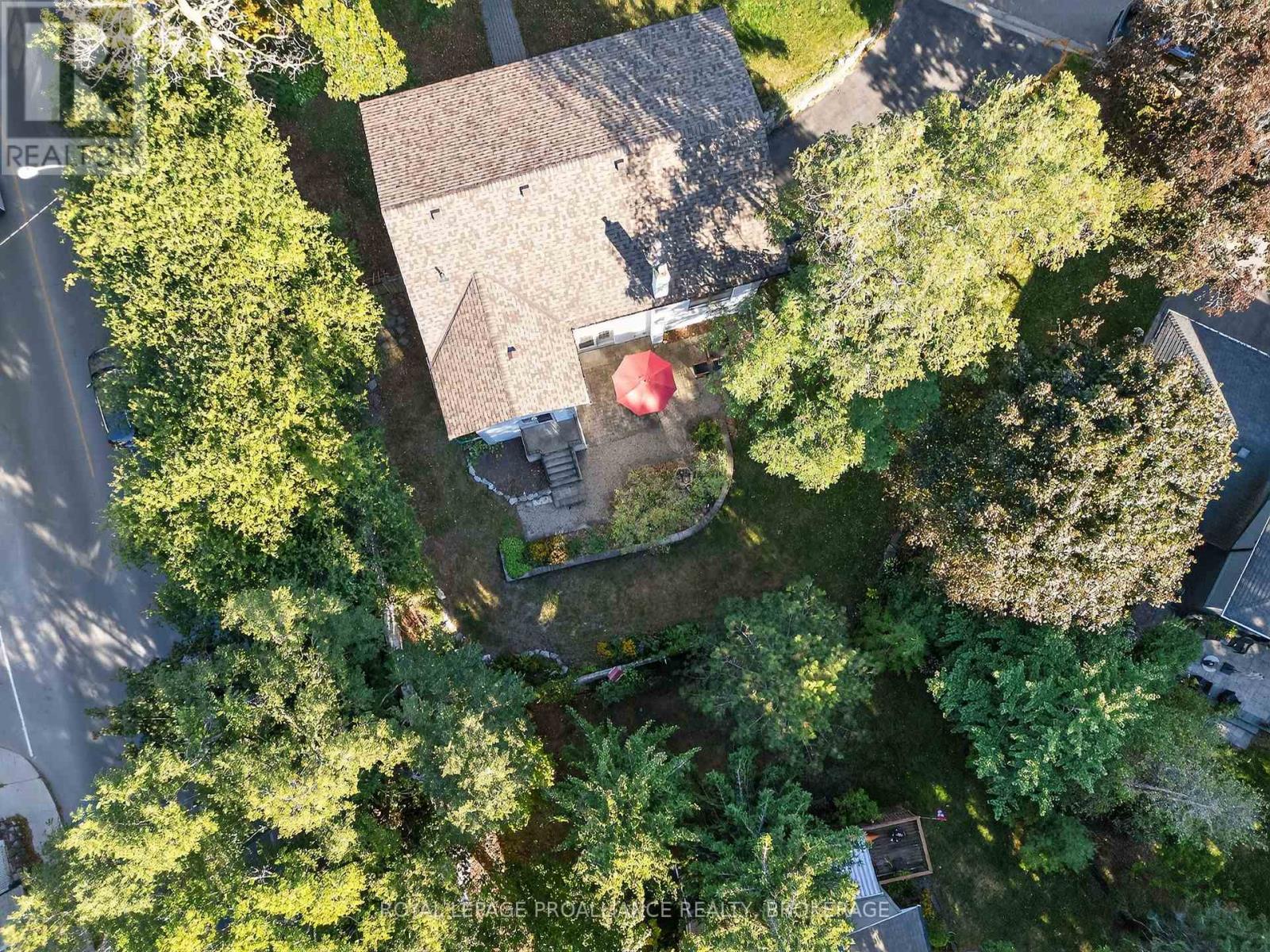 202 Alwington Place, Kingston, Ontario  K7L 4P8 - Photo 46 - X12442212
