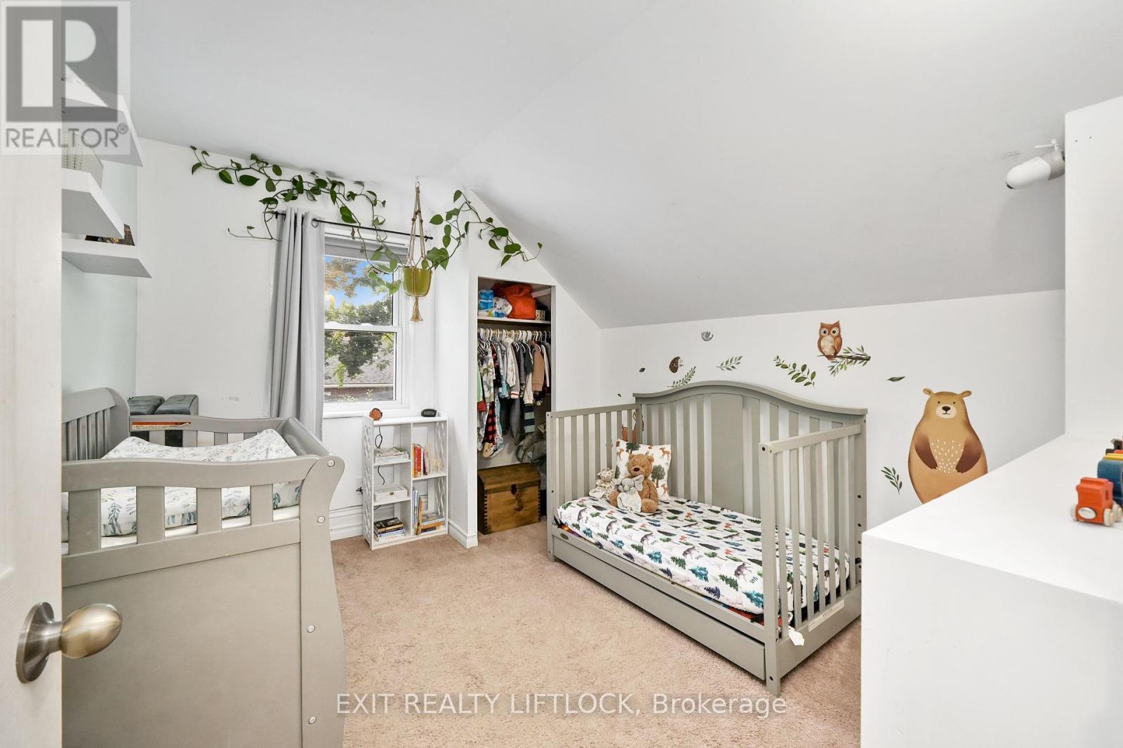 378 London Street, Peterborough Central, Ontario  K9H 2Z8 - Photo 17 - X12442245