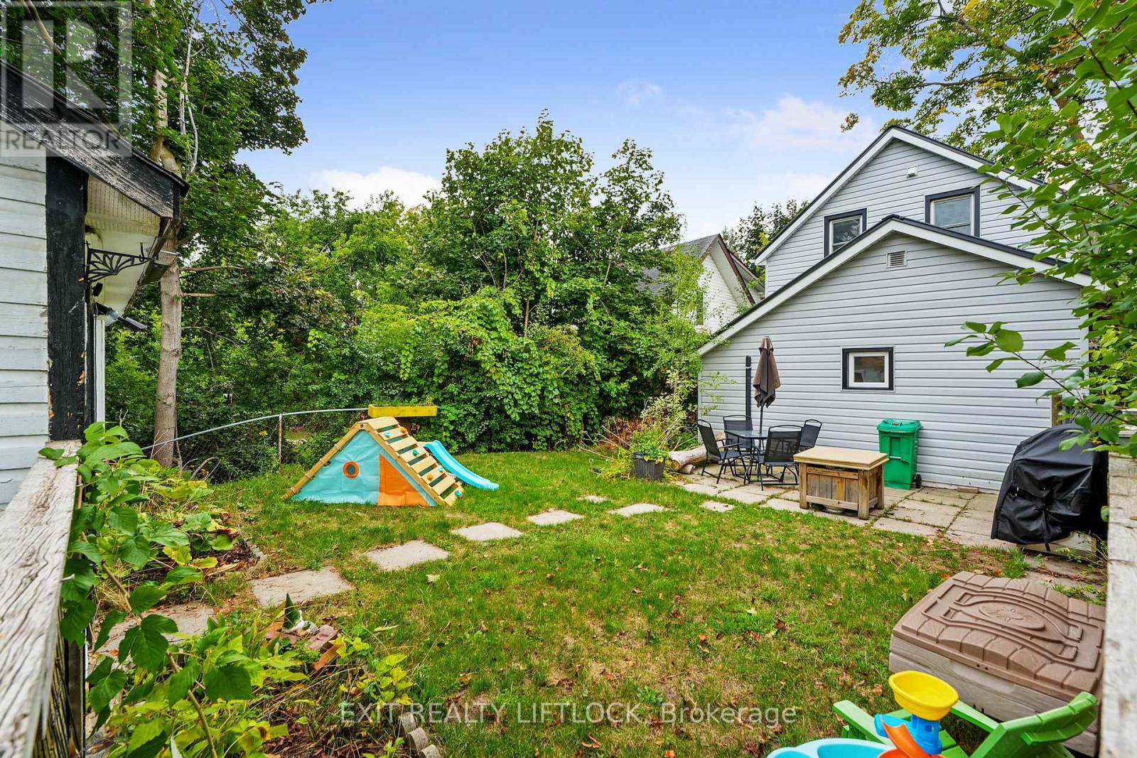 378 London Street, Peterborough Central, Ontario  K9H 2Z8 - Photo 22 - X12442245
