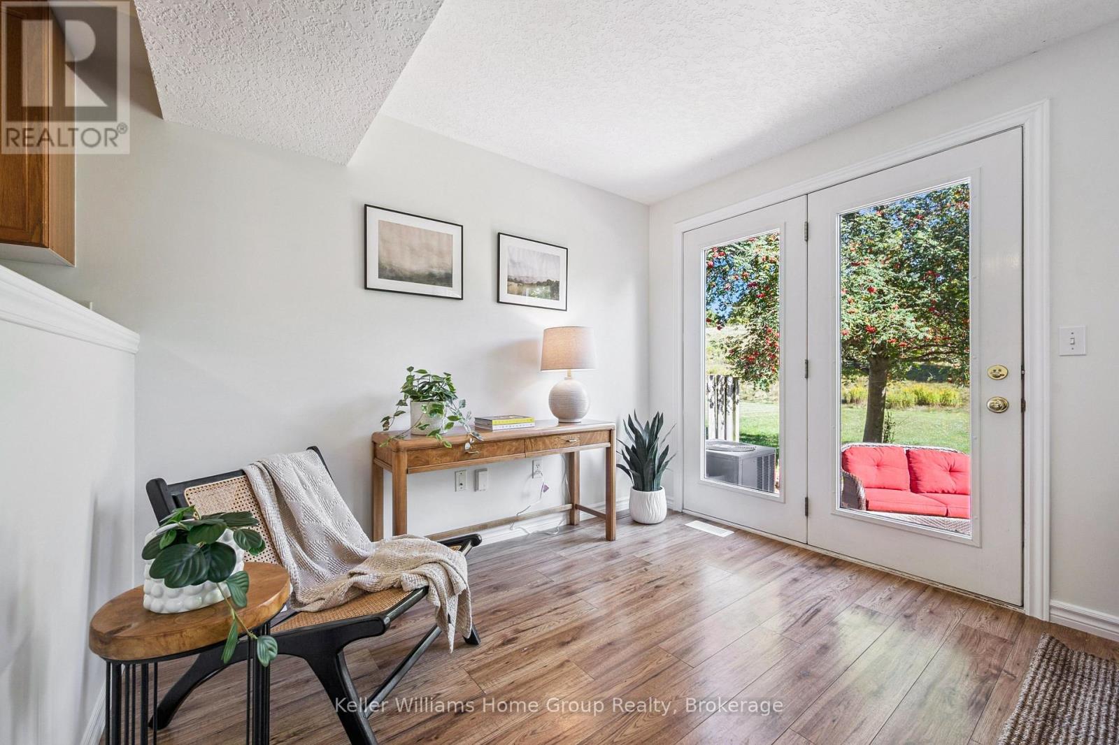 219 Terraview Crescent, Guelph, Ontario  N1G 5A9 - Photo 10 - X12442199