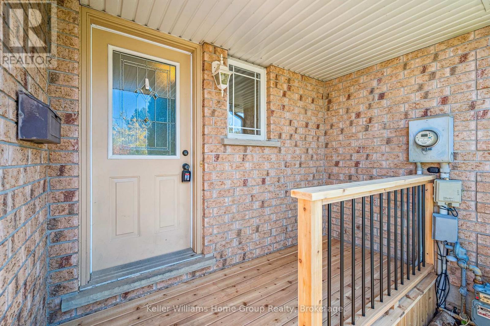 219 Terraview Crescent, Guelph, Ontario  N1G 5A9 - Photo 4 - X12442199
