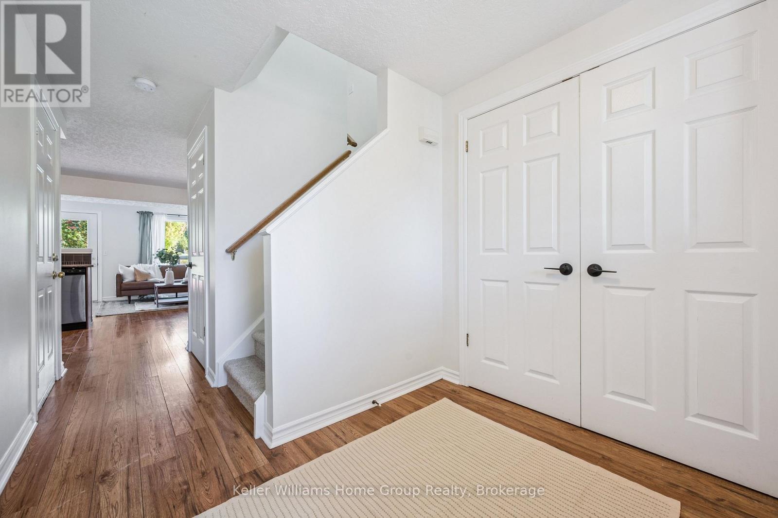 219 Terraview Crescent, Guelph, Ontario  N1G 5A9 - Photo 6 - X12442199