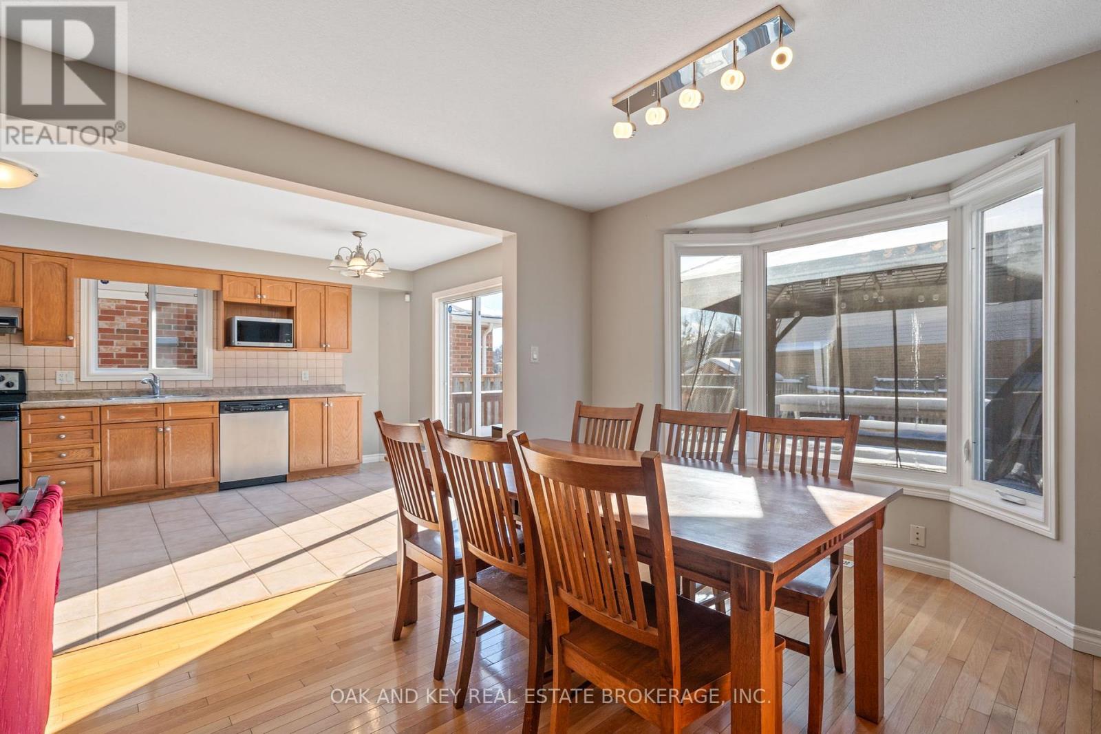 1307 Blackmaple Drive, London East (East A), Ontario  N5Y 5V4 - Photo 8 - X12442186