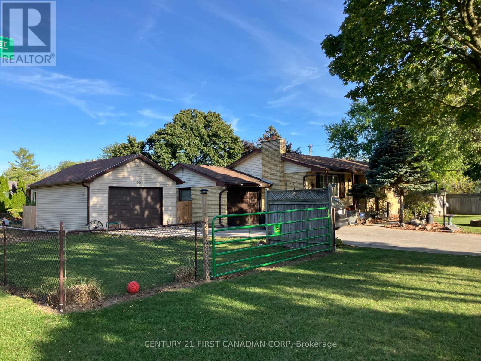 63 Hawkesbury Avenue, London East, Ontario  N5V 2K2 - Photo 10 - X12442229