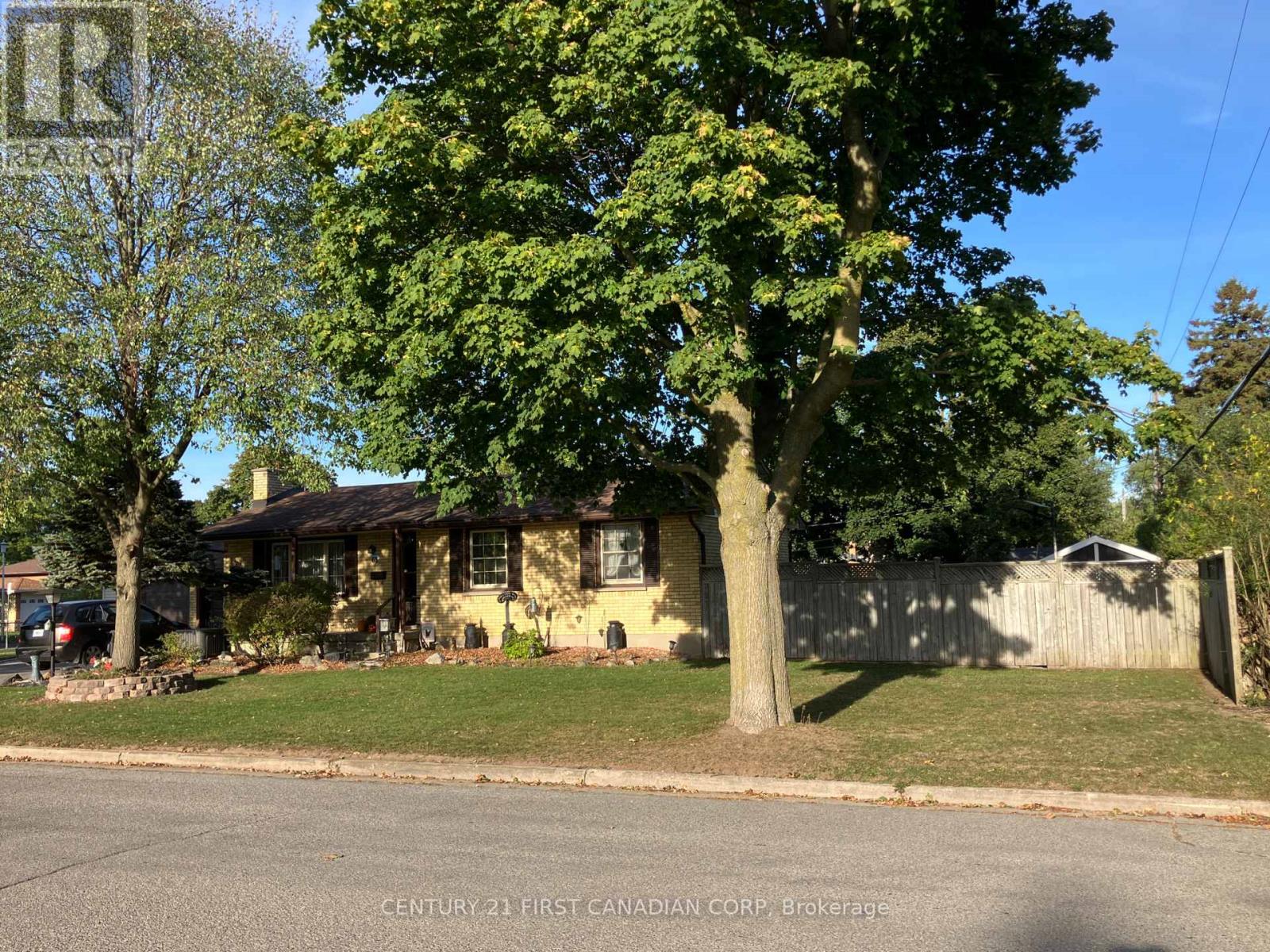 63 Hawkesbury Avenue, London East, Ontario  N5V 2K2 - Photo 46 - X12442229