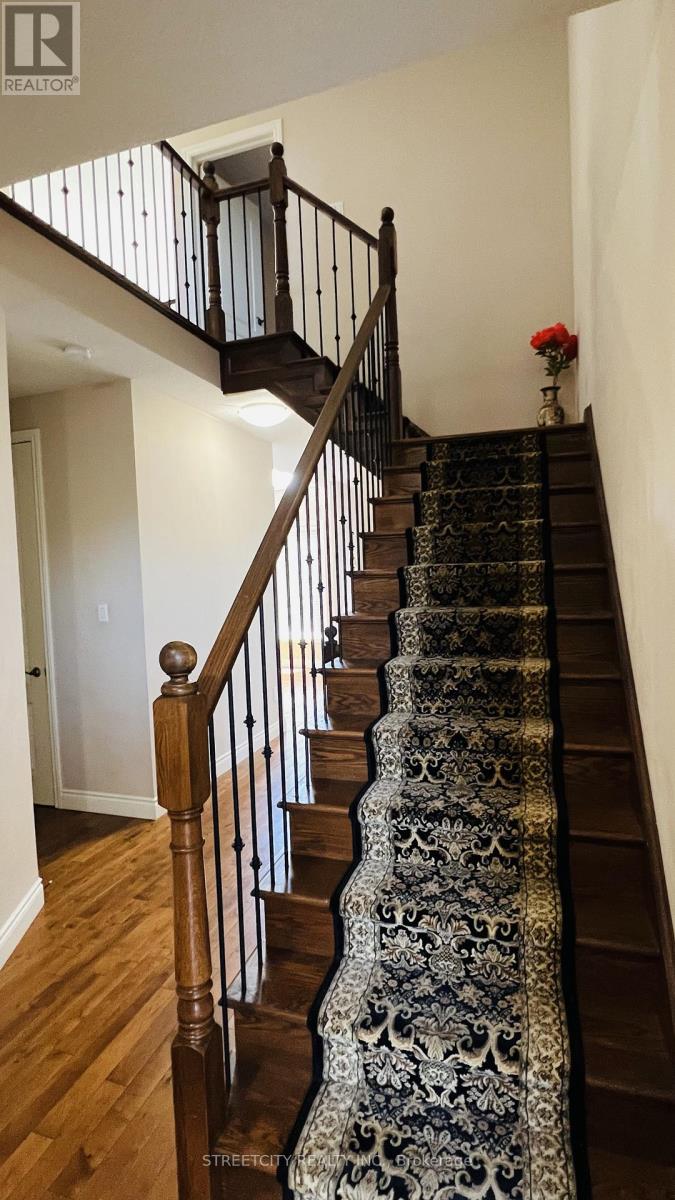 1465 Privet Place N, London North (North D), Ontario  N5X 0E7 - Photo 3 - X12442237
