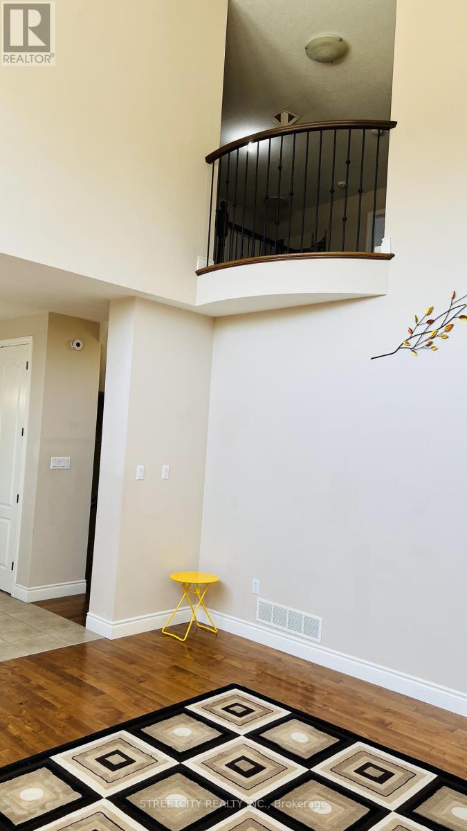 1465 Privet Place N, London North (North D), Ontario  N5X 0E7 - Photo 8 - X12442237