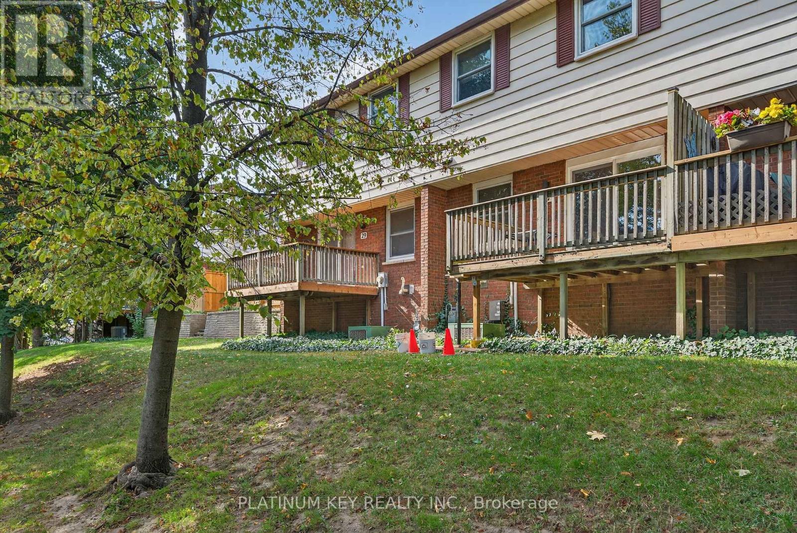 27 - 295 Wilkins Street, London South (South R), Ontario  N6C 5C1 - Photo 29 - X12442238