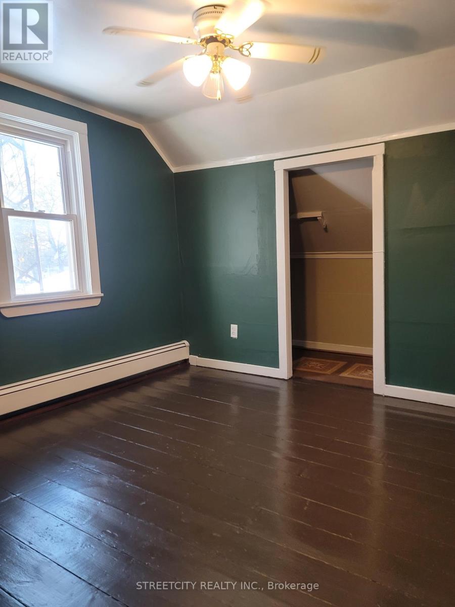156 Maple Street, West Elgin (Rodney), Ontario  N0L 2C0 - Photo 11 - X12442240