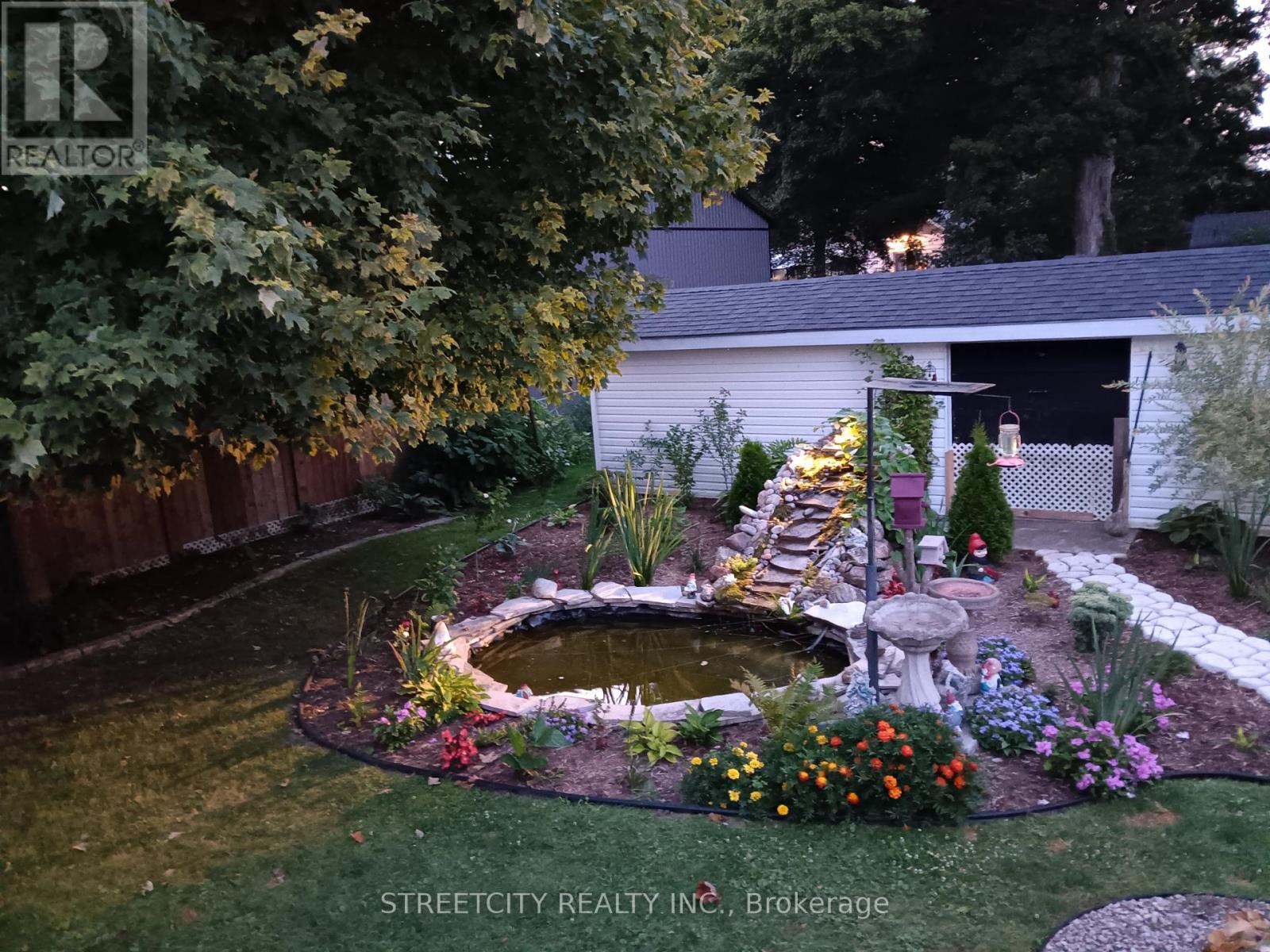 156 Maple Street, West Elgin (Rodney), Ontario  N0L 2C0 - Photo 32 - X12442240