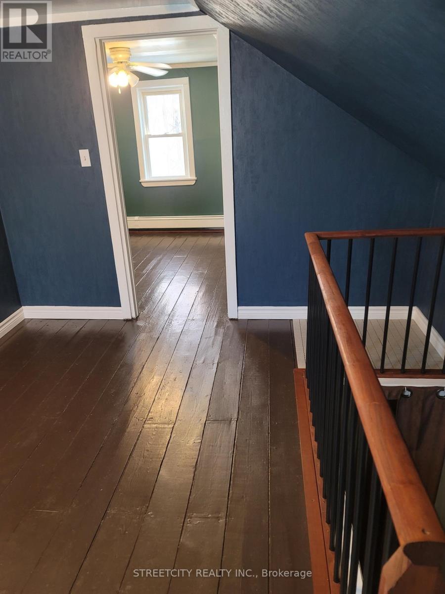 156 Maple Street, West Elgin (Rodney), Ontario  N0L 2C0 - Photo 9 - X12442240