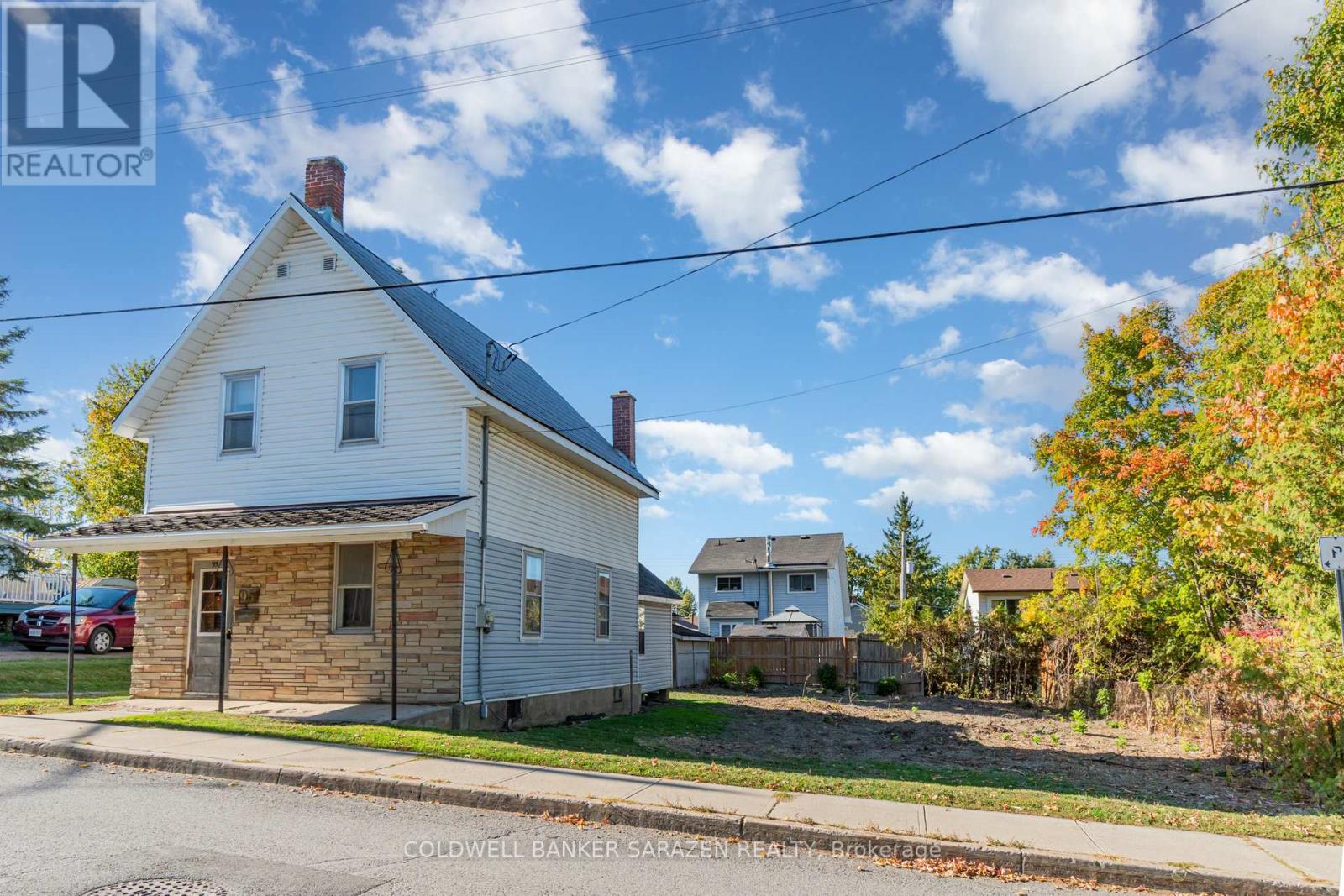 95 Landrigan Street, Arnprior, Ontario  K7S 2S7 - Photo 3 - X12442189