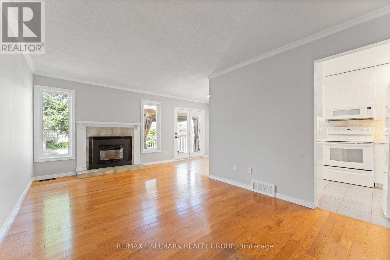 647 Apollo Way, Ottawa, Ontario  K4A 1T2 - Photo 15 - X12442198