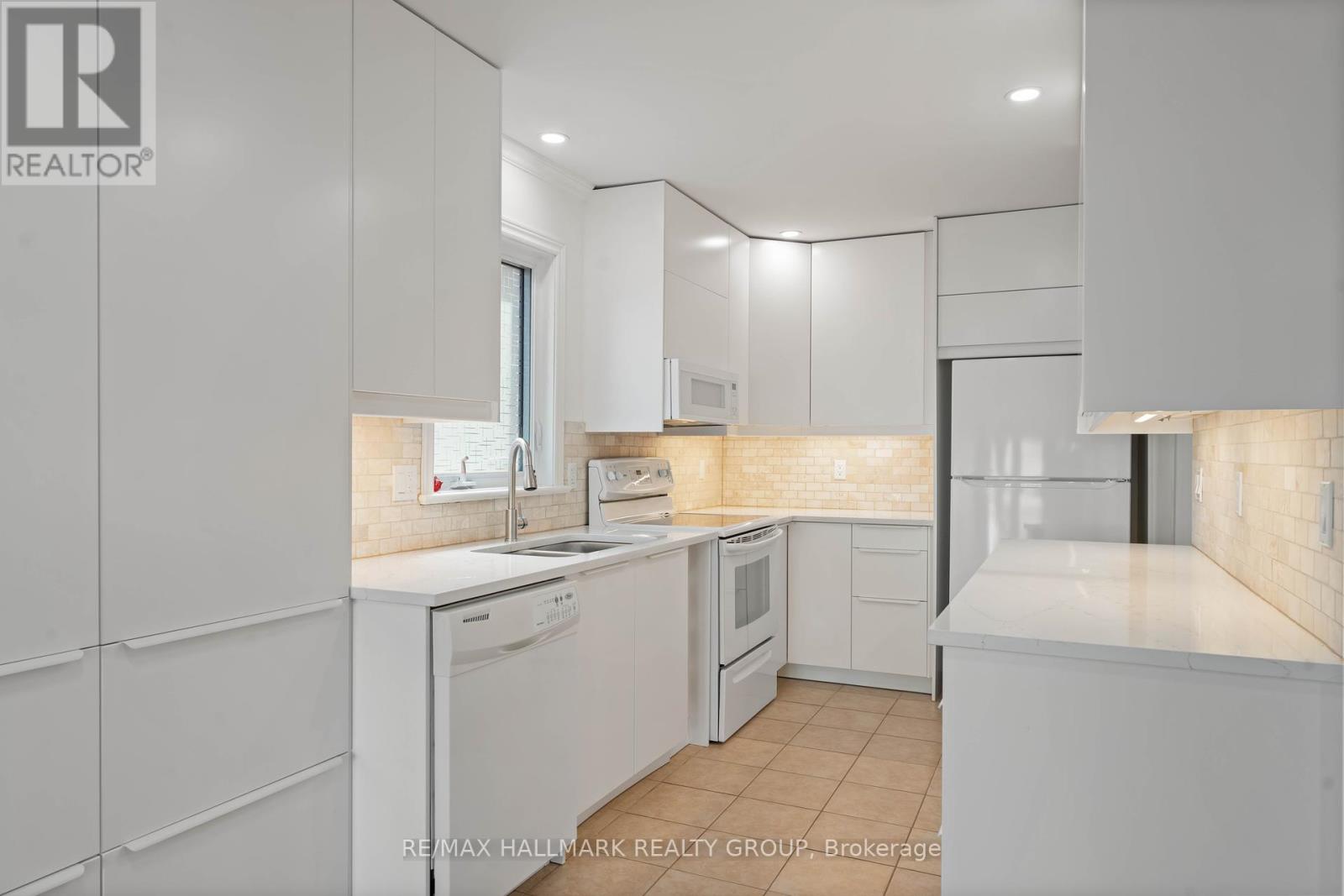 647 Apollo Way, Ottawa, Ontario  K4A 1T2 - Photo 17 - X12442198