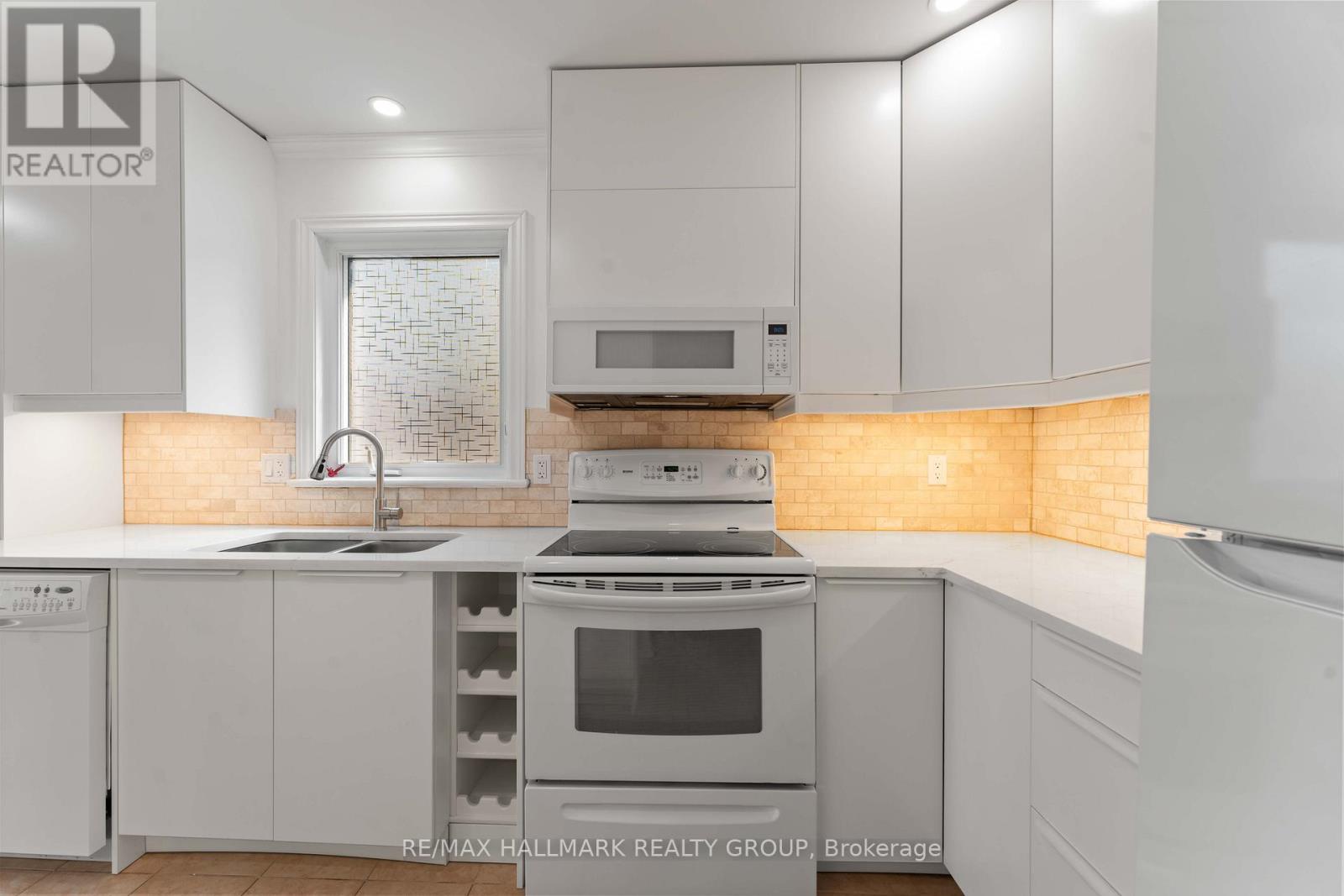 647 Apollo Way, Ottawa, Ontario  K4A 1T2 - Photo 20 - X12442198