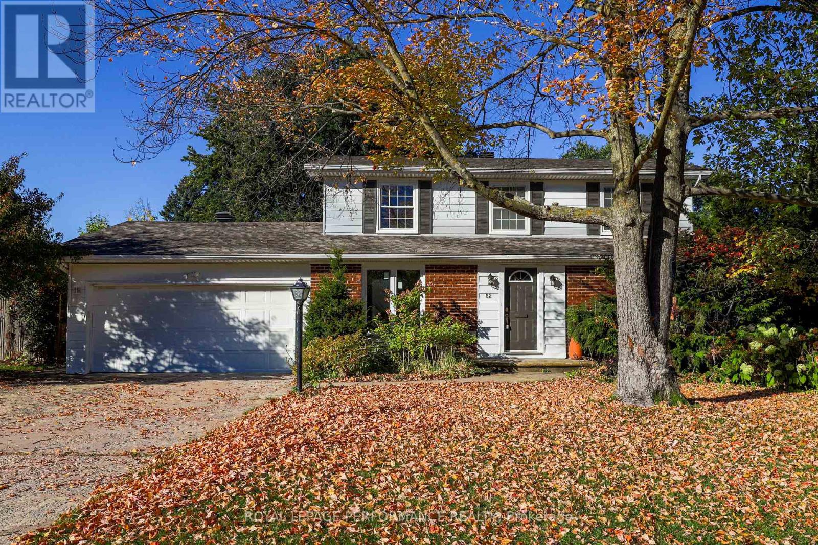 82 Queensline Drive, Ottawa, Ontario  K2H 7J5 - Photo 2 - X12442209