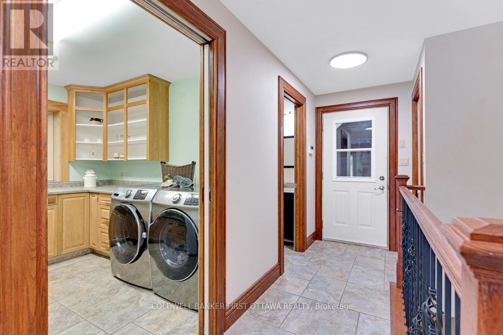 139 Sheil Drive, Drummond/north Elmsley, Ontario  K7H 0G7 - Photo 18 - X12442256