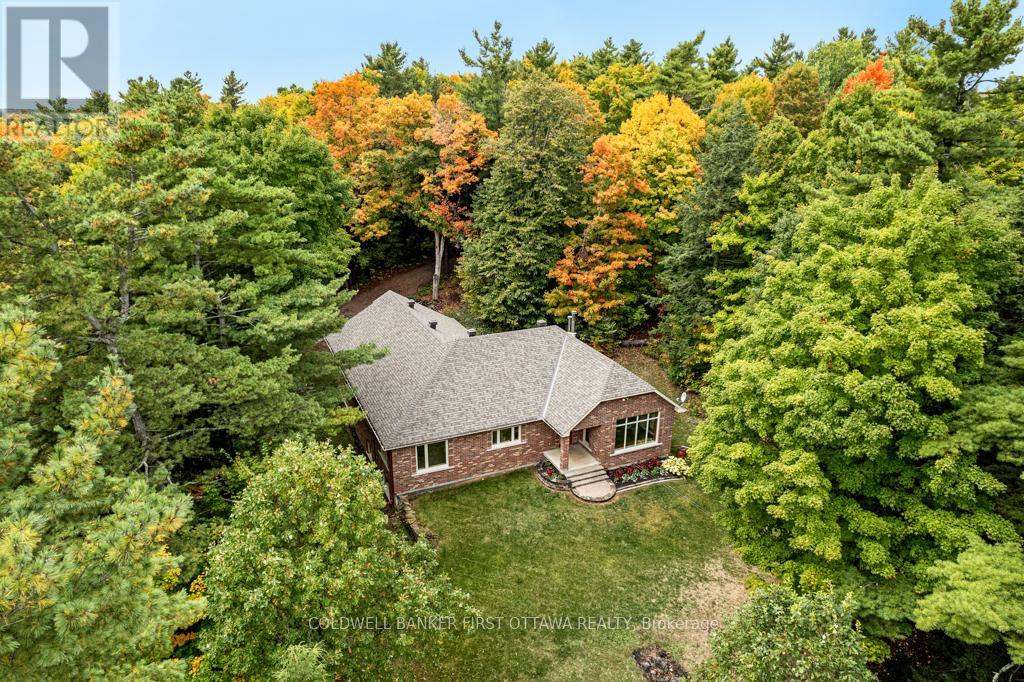 139 Sheil Drive, Drummond/north Elmsley, Ontario  K7H 0G7 - Photo 39 - X12442256