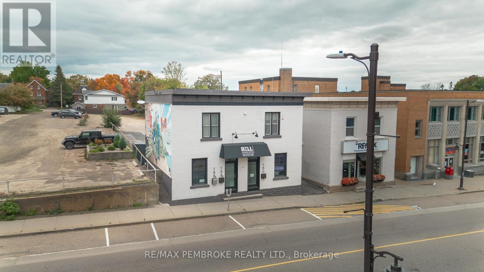 186 Pembroke Street E, Pembroke, Ontario  K8A 3J7 - Photo 3 - X12442242