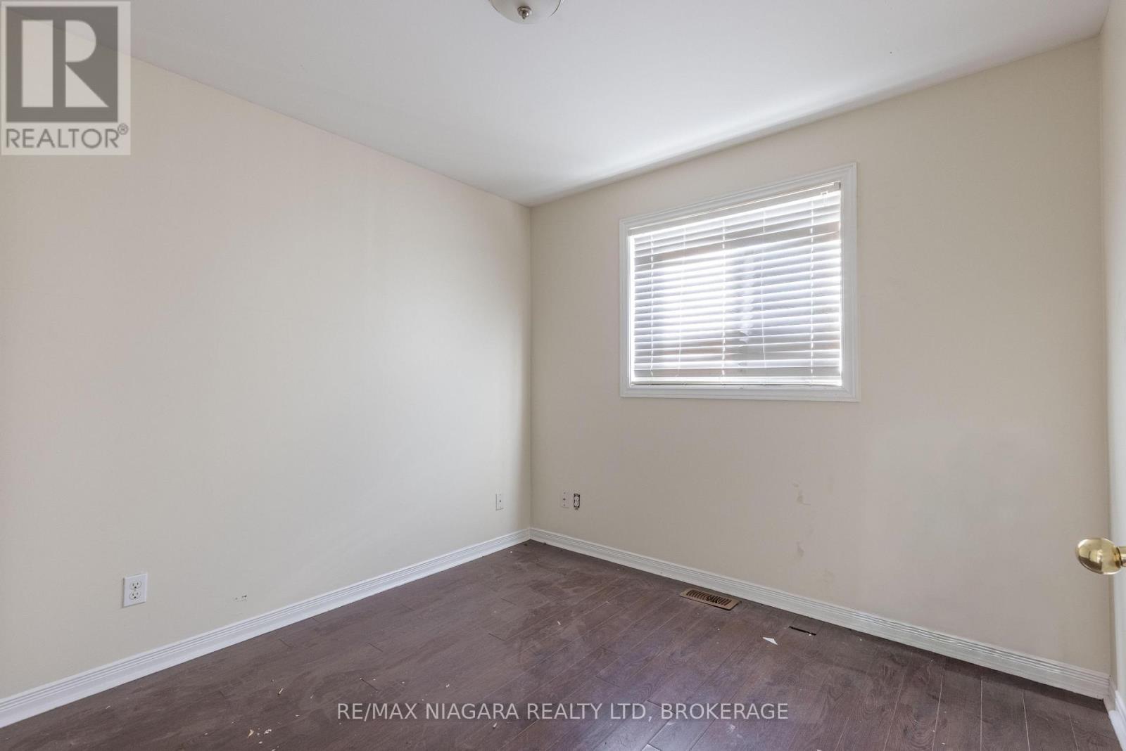 138 Carlton Street, St. Catharines (Downtown), Ontario  L2R 7S6 - Photo 15 - X12442217