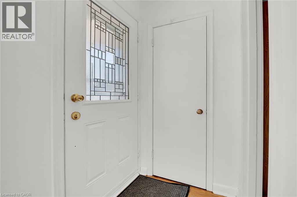 44 Clarendon Avenue, Hamilton, Ontario  L9A 3A1 - Photo 19 - 40754090